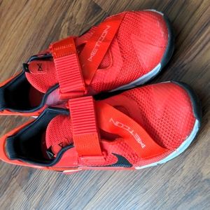 Men's Nike Metcon 7, Size 8.5, Red